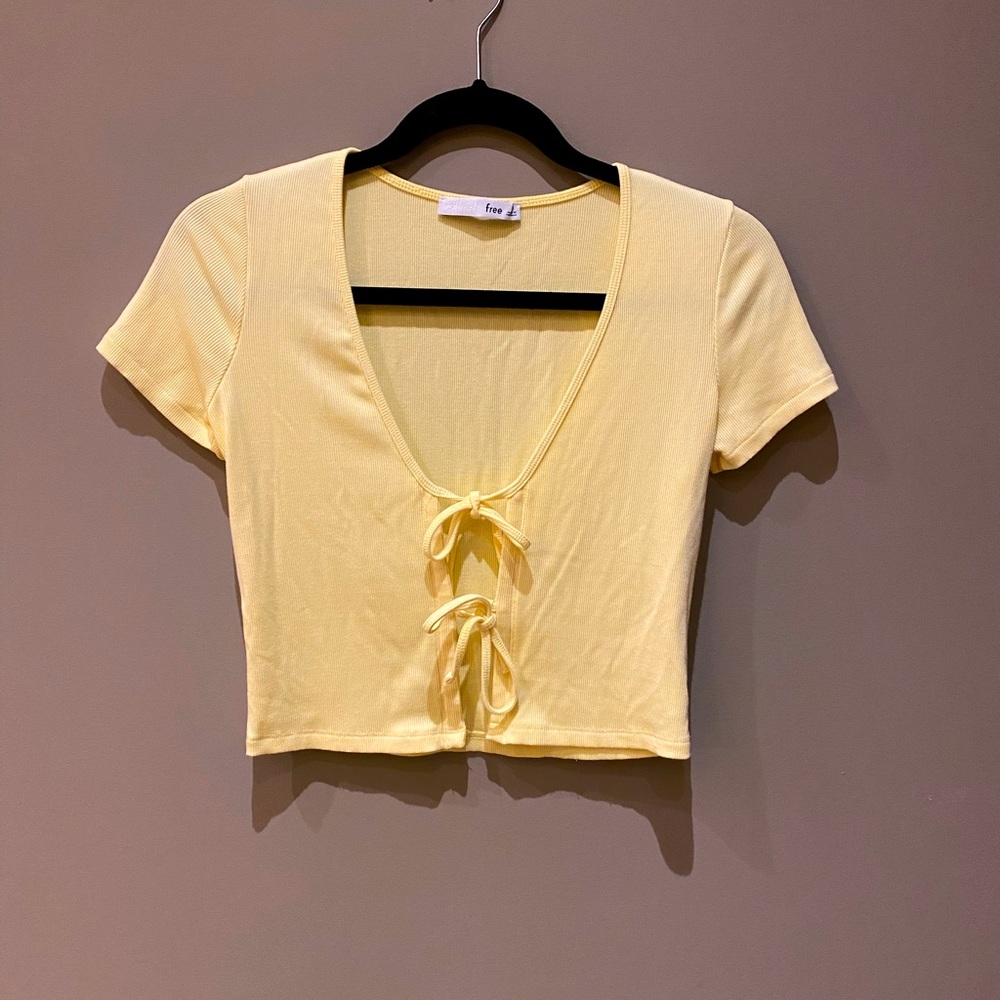 Wilfred tie front cropped t-shirt 💛